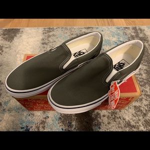 Vans slip on CHARCOAL color